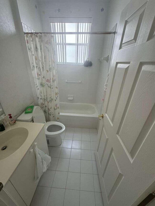 Building Photo - 7874 Laina Ln