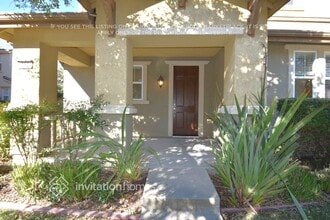 Building Photo - 260 Wapello Cir