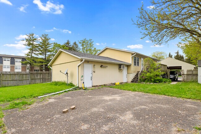 Building Photo - 6712 N Terra Vista Dr