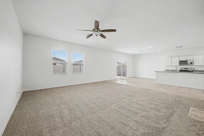 Building Photo - 35450 W Santa Clara Ave