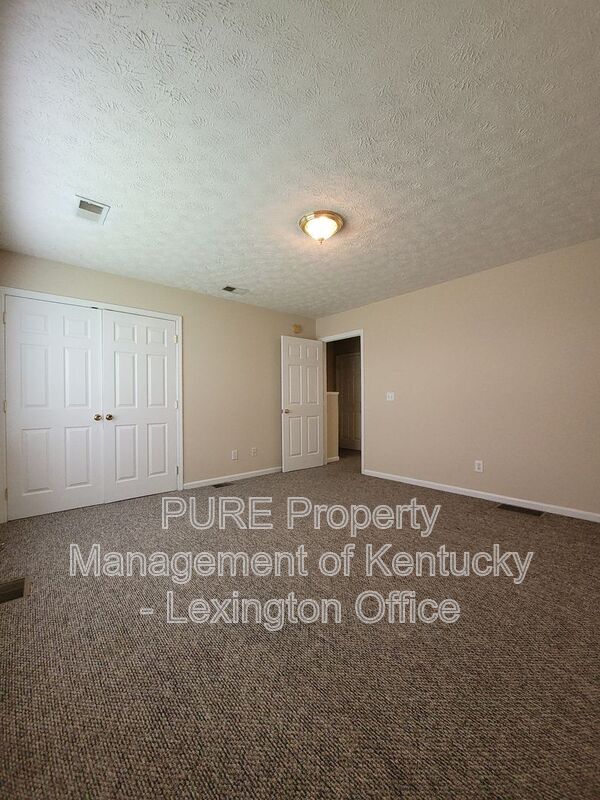 Building Photo - 524 Tomahawk Dr