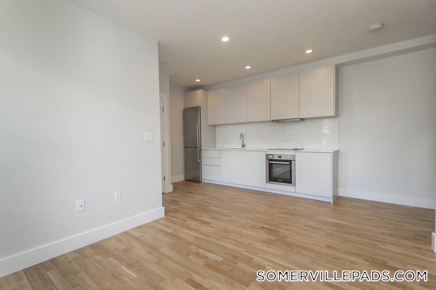 Building Photo - 138 Highland Ave