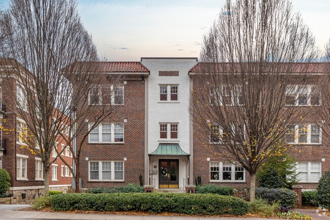 Building Photo - Manchester Condominiums