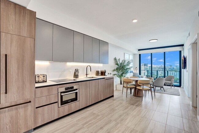 Building Photo - 7144 Byron Ave