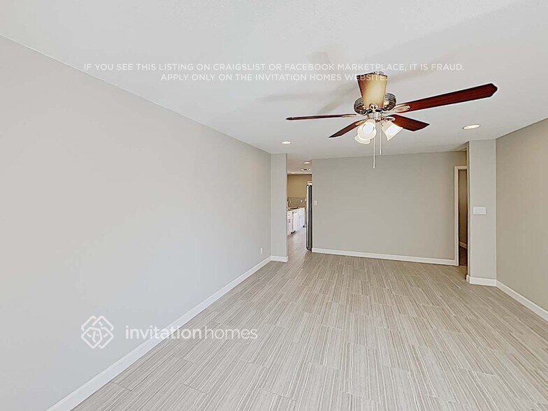 Building Photo - 2127 S Stanley Pl