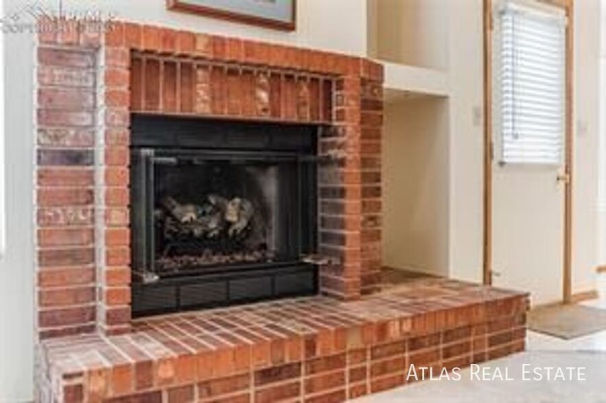 Building Photo - 8407 Wilmington Dr