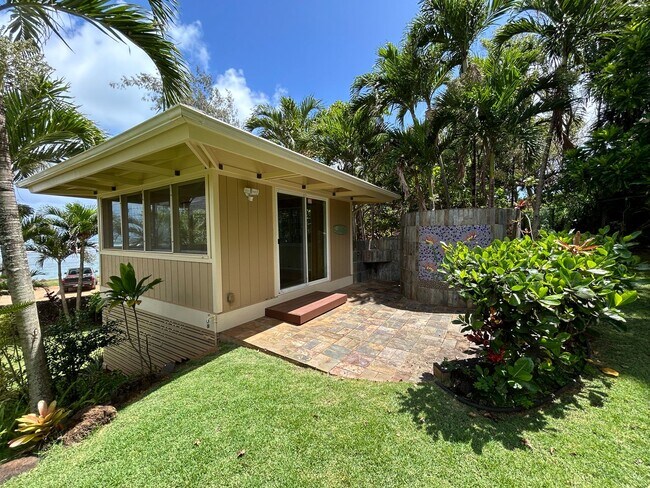 Building Photo - $2500 off 1st Months Rent!! Furnished 3 Bedroom 3 Bath Ocean View Home