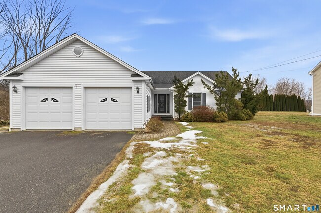 Building Photo - 4 Chatfield St