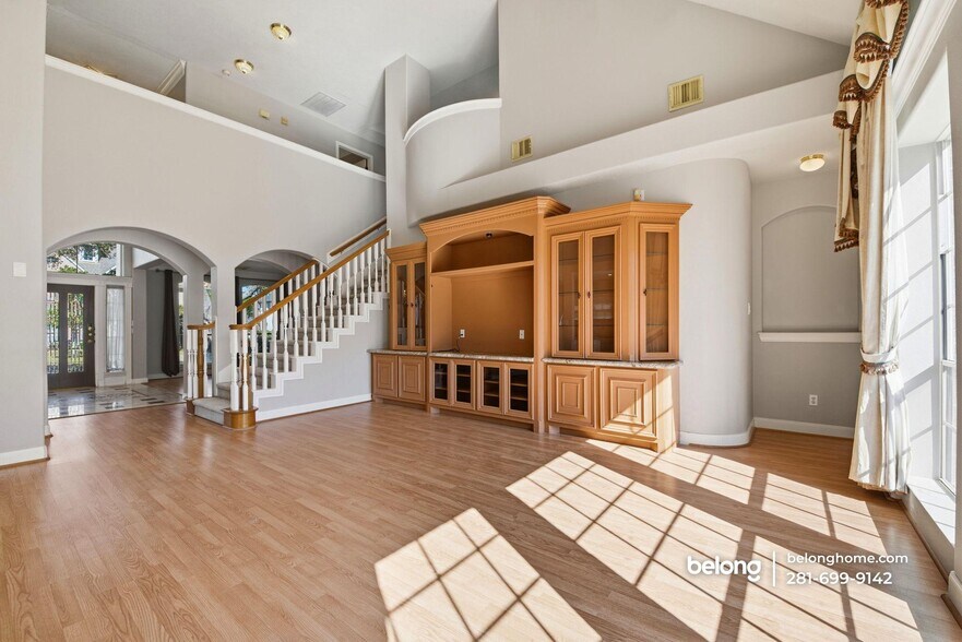 Building Photo - 5315 Ridgewood Reef