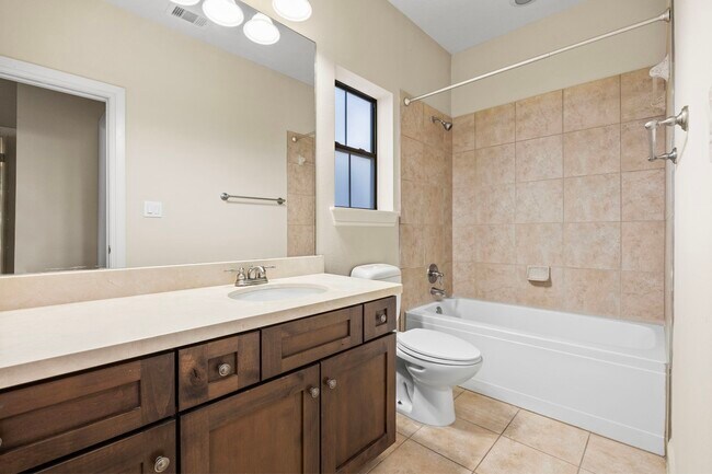 Building Photo - 5213 Eigel St