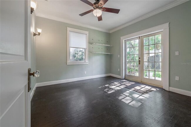 Building Photo - 5207 N Suwanee Ave
