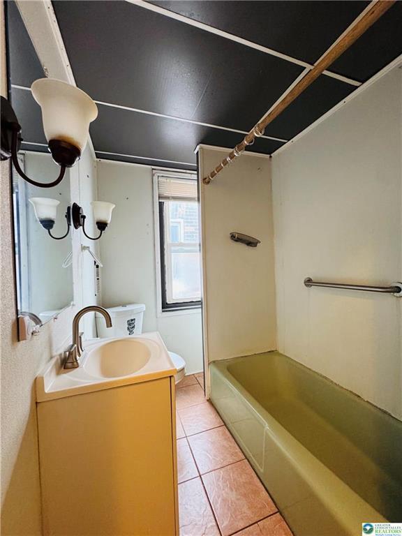 Building Photo - 637 N Penn St