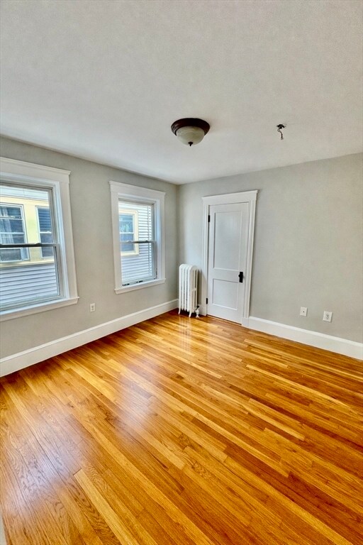 Building Photo - 58 Saxton St