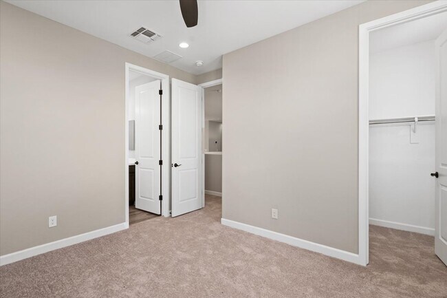 Building Photo - 35763 Geode Wy