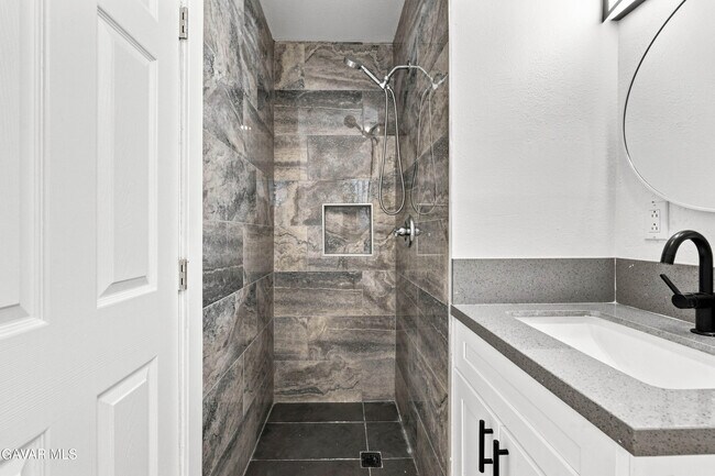 Building Photo - 38466 Sumac Ave