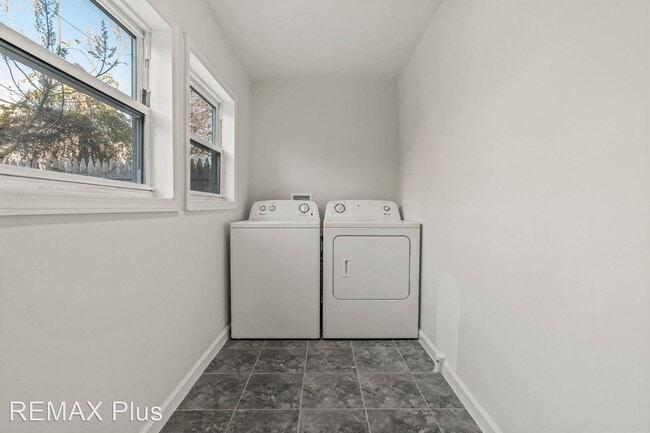 Building Photo - 4 br, 2 bath House - 1612 N Gratz Street