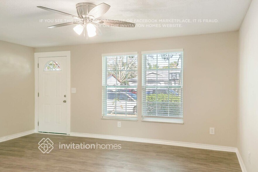 Building Photo - 8033 Banister Ln