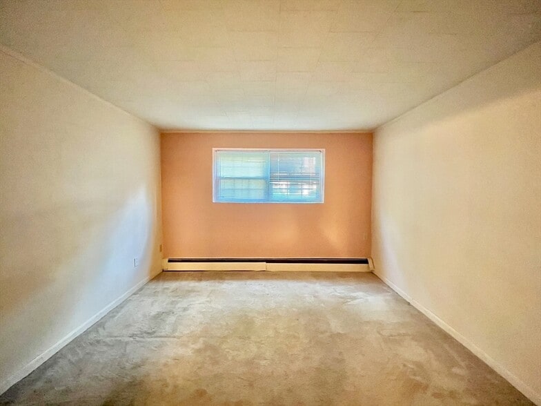 Building Photo - 5 Cass St