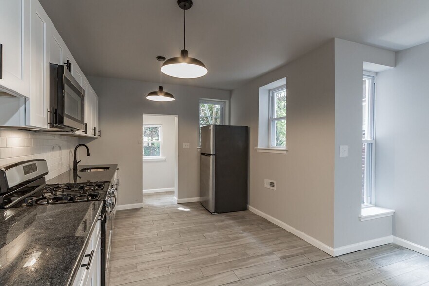 Building Photo - 5628 Broomall St