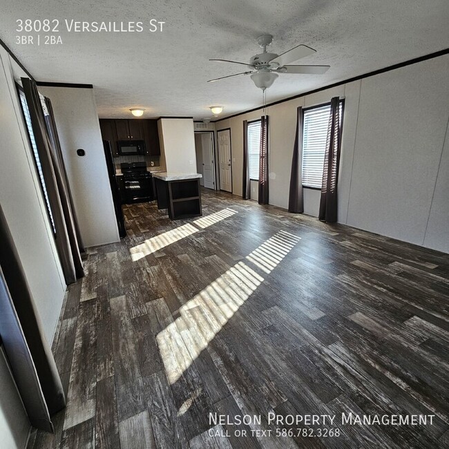 Building Photo - 3-bedroom, 2-bathroom, 960 square feet of ...