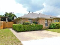 Building Photo - 8865 Camfield Way St
