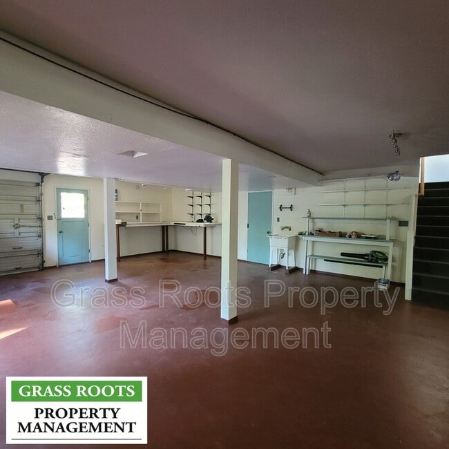 Building Photo - 20 Turpentine Dr