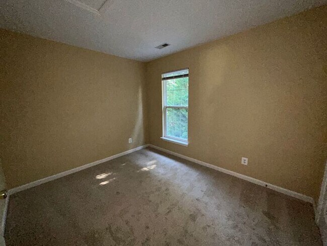 Building Photo - Beautiful 4BR Home at the Heart of Convenience and Comfort / Pet-Friendly/ Coming Soon!