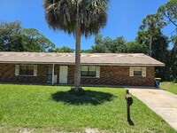 Building Photo - 2 Bedroom 2 Bathroom Edgewater Home