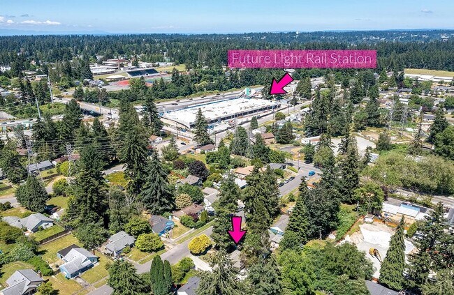 Building Photo - 18322 9th Ave NE