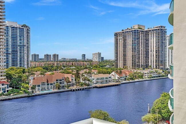 Building Photo - 19390 Collins Ave