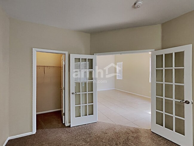 Building Photo - 5067 Sparrow Way