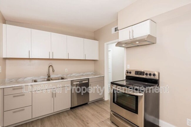 Building Photo - 407 Westfield Dr