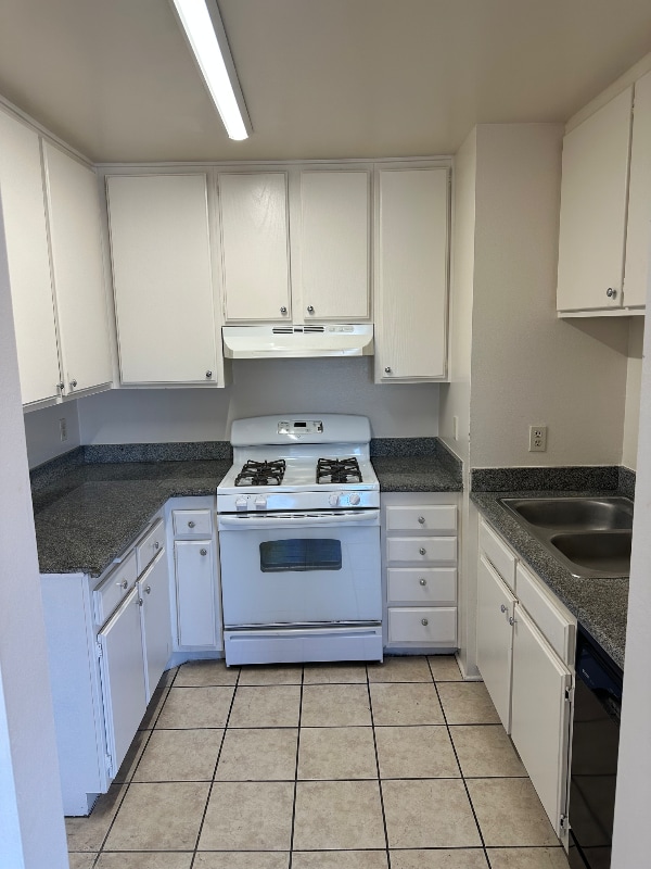 Building Photo - 919 E Windsor Rd