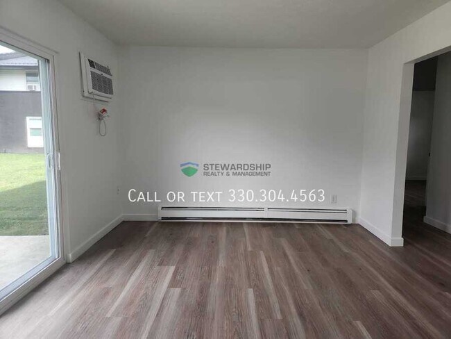 Building Photo - 5025 Massillon Rd