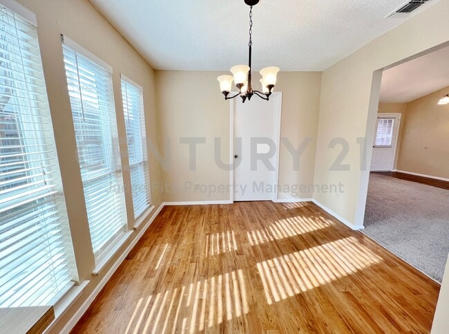 Building Photo - Incredible 3/2/2 in Lewisville ISD for Rent!