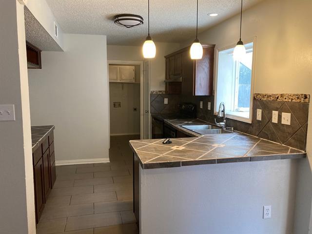 Building Photo - 2520 Galemeadow Dr