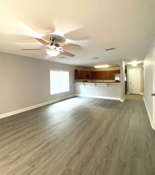 Building Photo - 86069 Pineview Dr