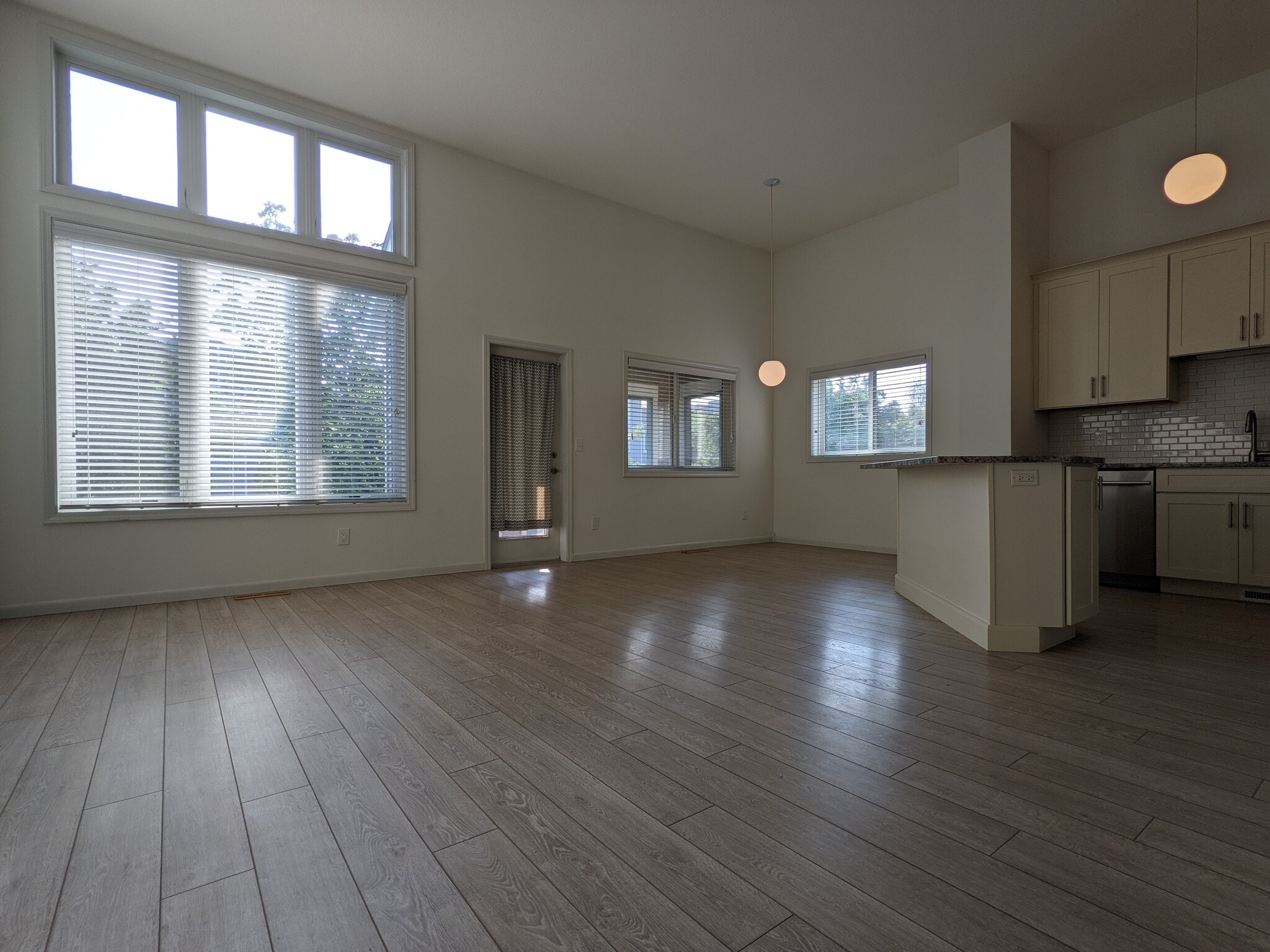 Building Photo - 248 6th Street Northeast