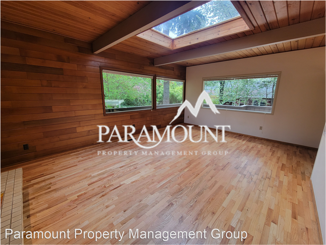 Building Photo - 4 br, 2 bath House - 13871 Manzanita Rd NE