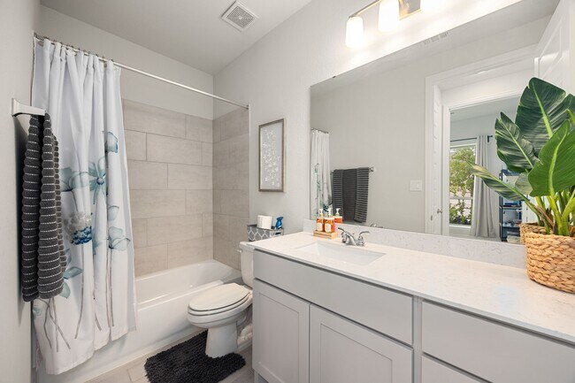 Building Photo - 8711 Hbr Pnes Dr