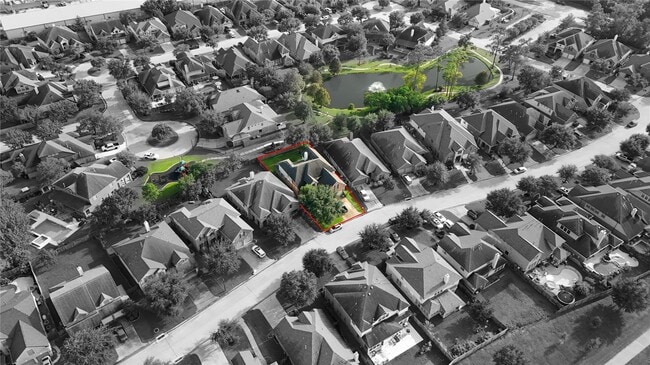 Building Photo - 14402 Hazeldale Dr