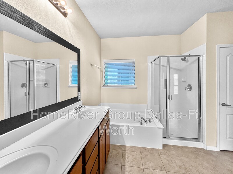Building Photo - 6876 Livorno Ln