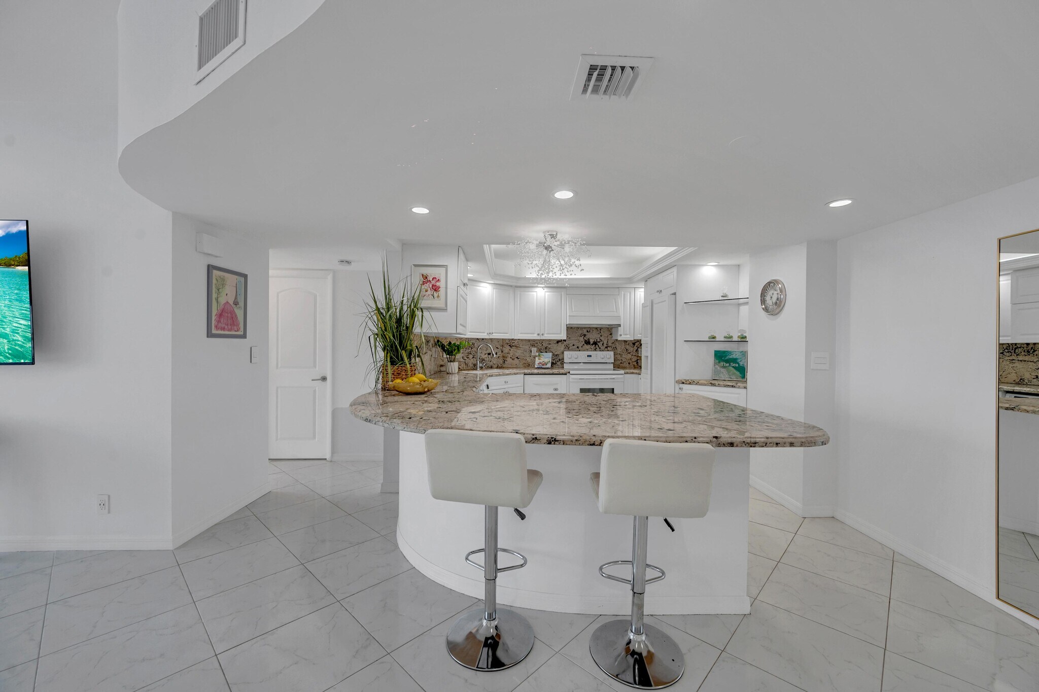 Building Photo - 4020 Galt Ocean Dr