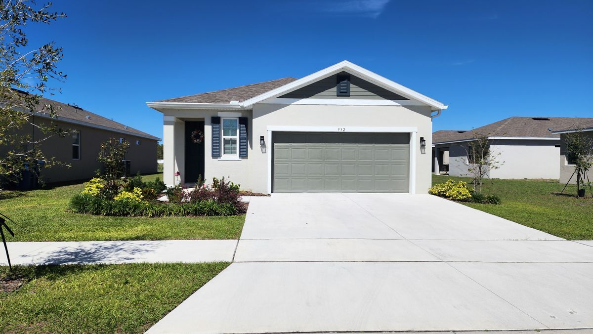 Building Photo - 932 Blue Creek Dr