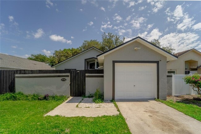 Building Photo - 9785 Piney Point Cir