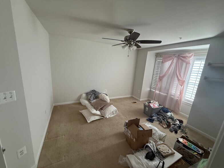 Building Photo - 20 Boucher Pl