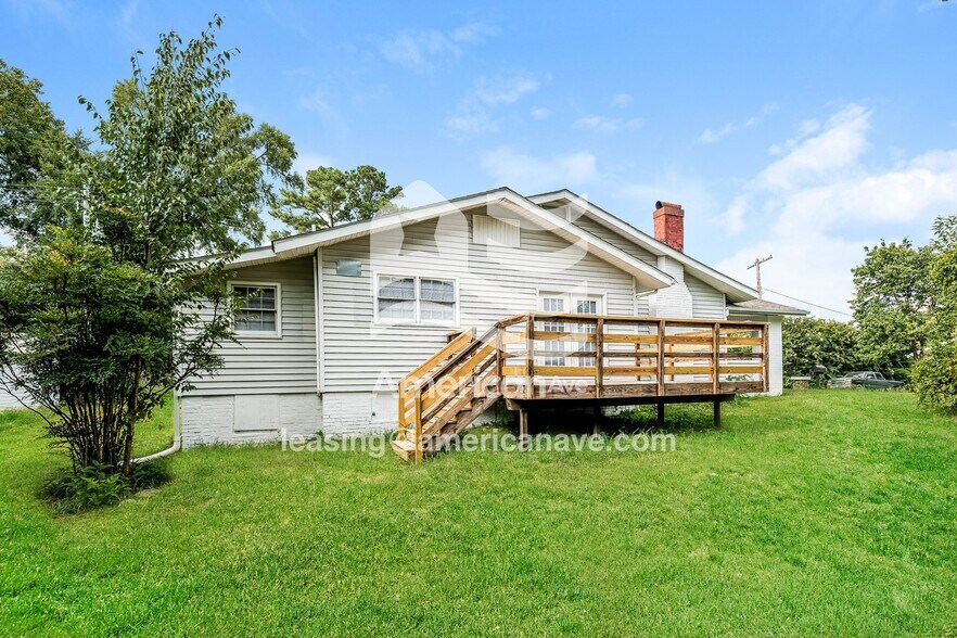 Building Photo - 1762 Linthicum St