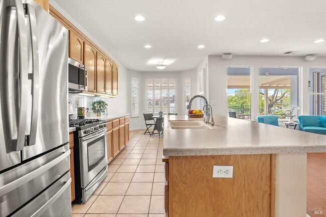 Building Photo - 369 Pebble Beach Dr