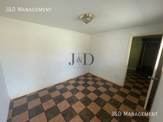 Building Photo - 3224 K St