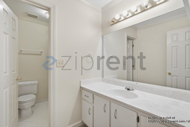 Building Photo - 2862 Clary Hill Dr